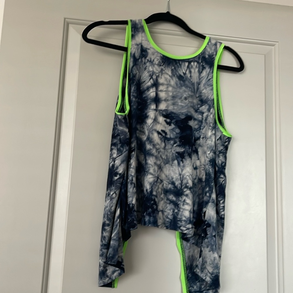 Open back tank